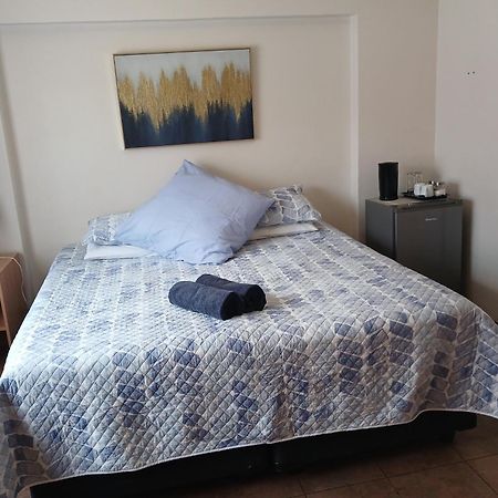 White Rose Guest House Vanderbijlpark Eksteriør bilde