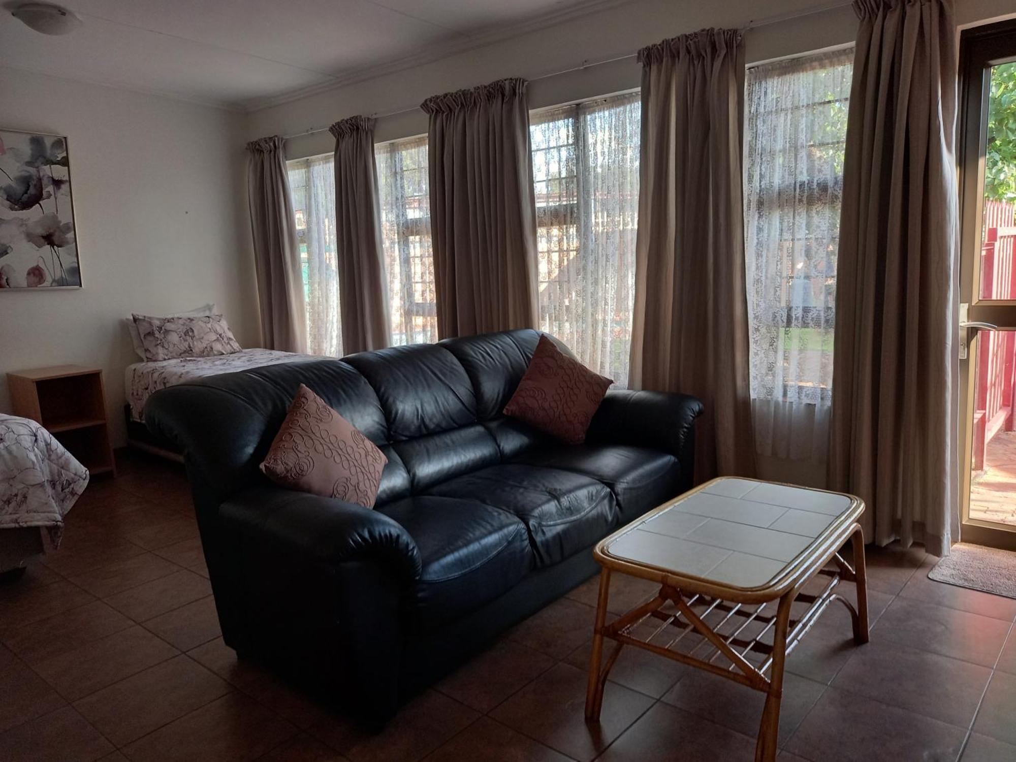 White Rose Guest House Vanderbijlpark Rom bilde